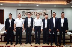 旅意侨界联合参访团专程拜访中央各级部门